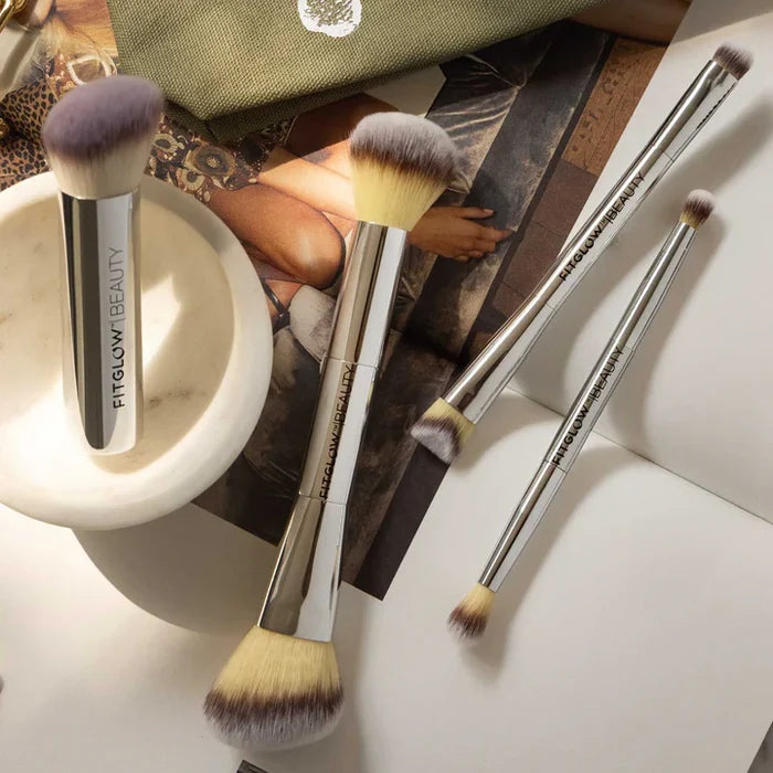 POWDER BRUSH