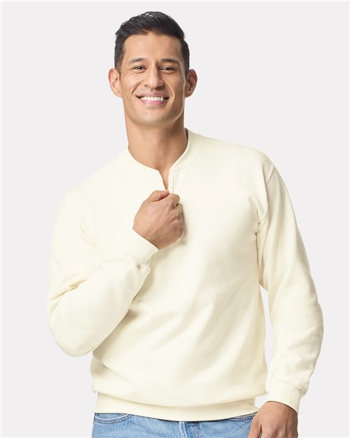 Gildan SF008 - Unisex Softstyle® Midweight Quarter-Zip Sweatshirt